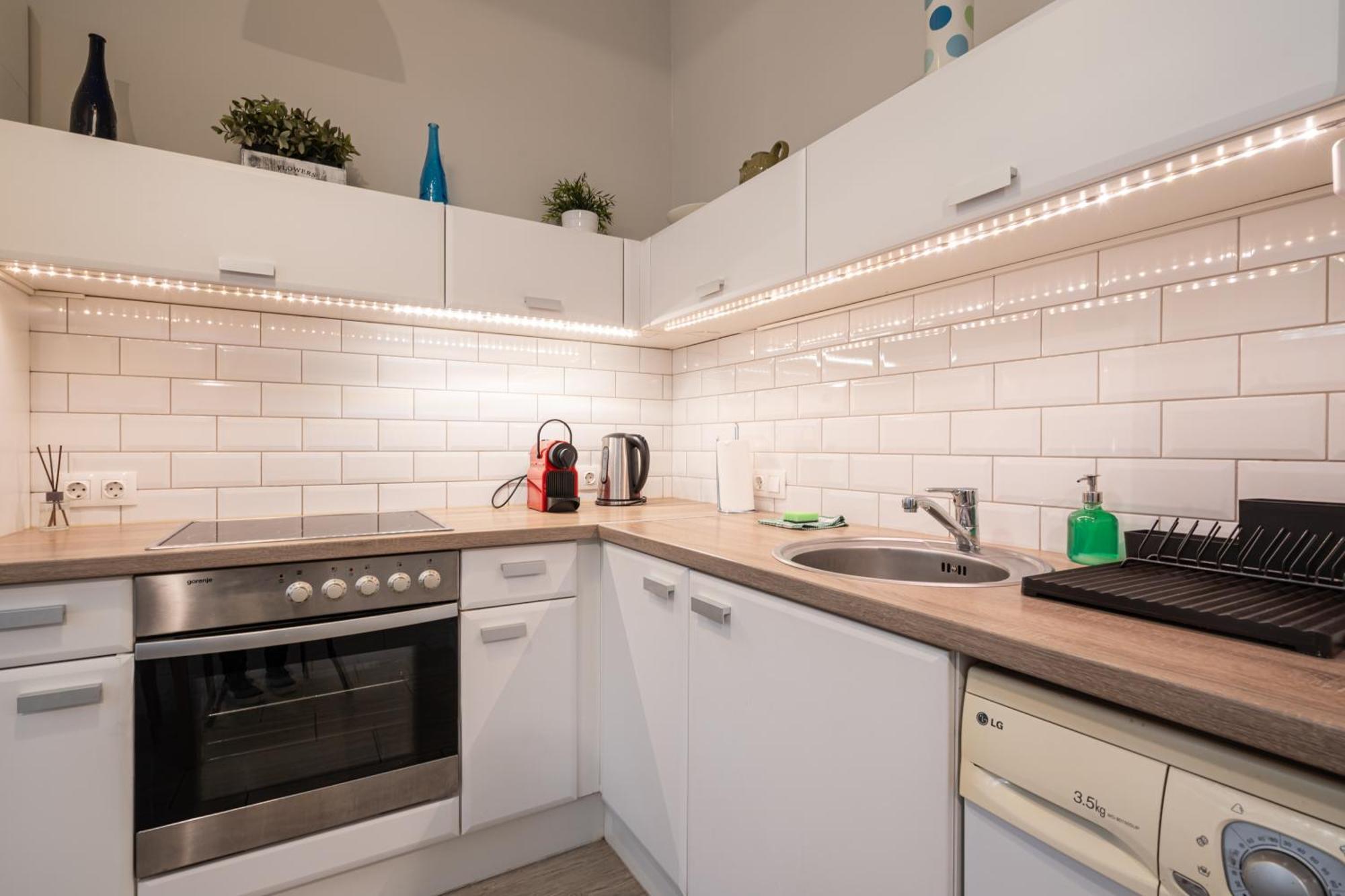 Bpr Castle Hill Apartment With Garden Будапеща Екстериор снимка